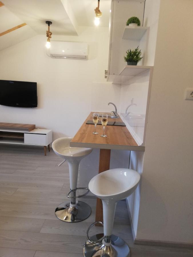 Apartments Naumovski オフリド エクステリア 写真