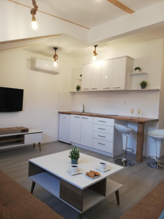 Apartments Naumovski オフリド エクステリア 写真