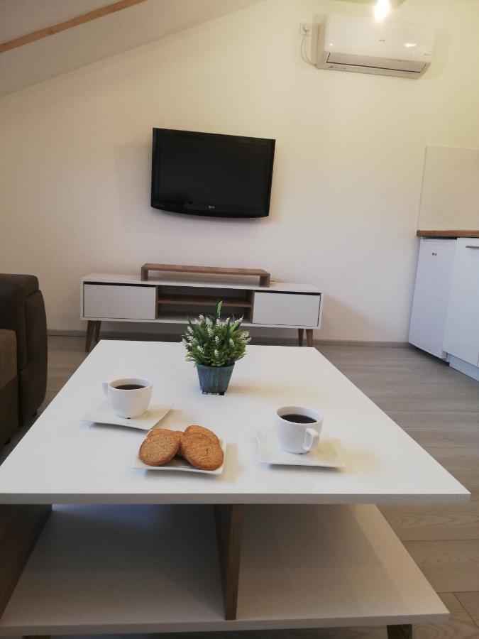 Apartments Naumovski オフリド エクステリア 写真