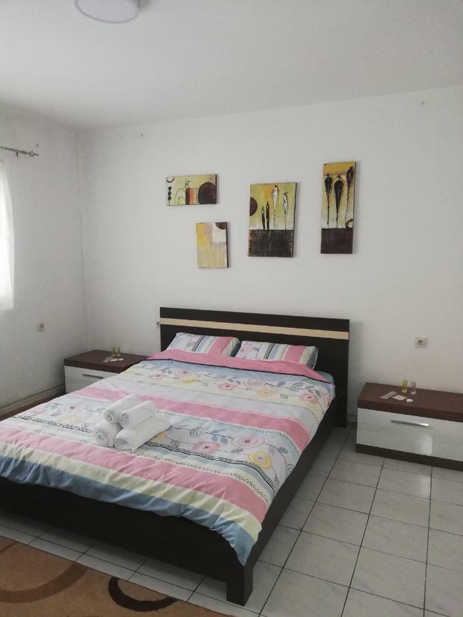 Apartments Naumovski オフリド エクステリア 写真