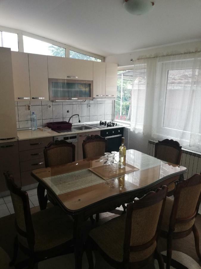 Apartments Naumovski オフリド エクステリア 写真